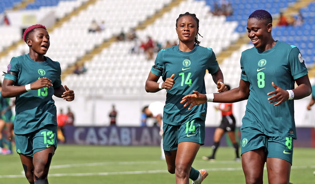 asisat lamina oshoala of nigeria r celebrates goal with teammates during the 2024 womens africa cup of nations final match between nigeria and tunisia