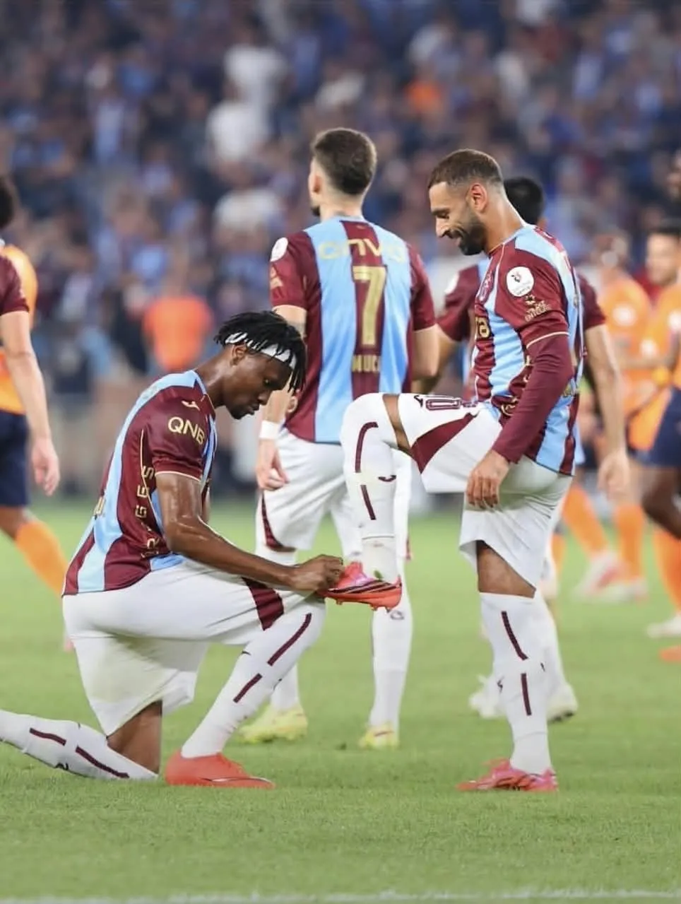 Chibuike Nwaiwu Shares A Moment With Mohamed Salah During Trabzonspors Turkish Super Lig Encounter